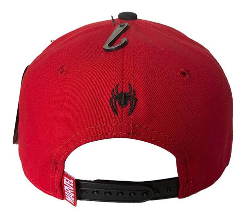 Gorra Spider-man Con Placa Metálica Roja Marvel Sp21062104