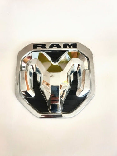 Emblema Tapa Trasera Ram Pick Up 2019 2020 2021